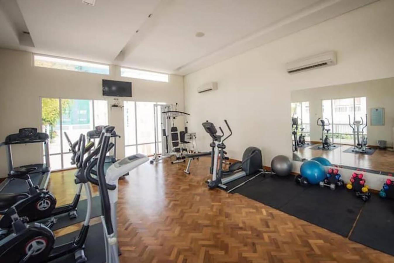 Tree Premier Suite Strait Quay Luxury Marina Suite Tanjung Tokong Dış mekan fotoğraf