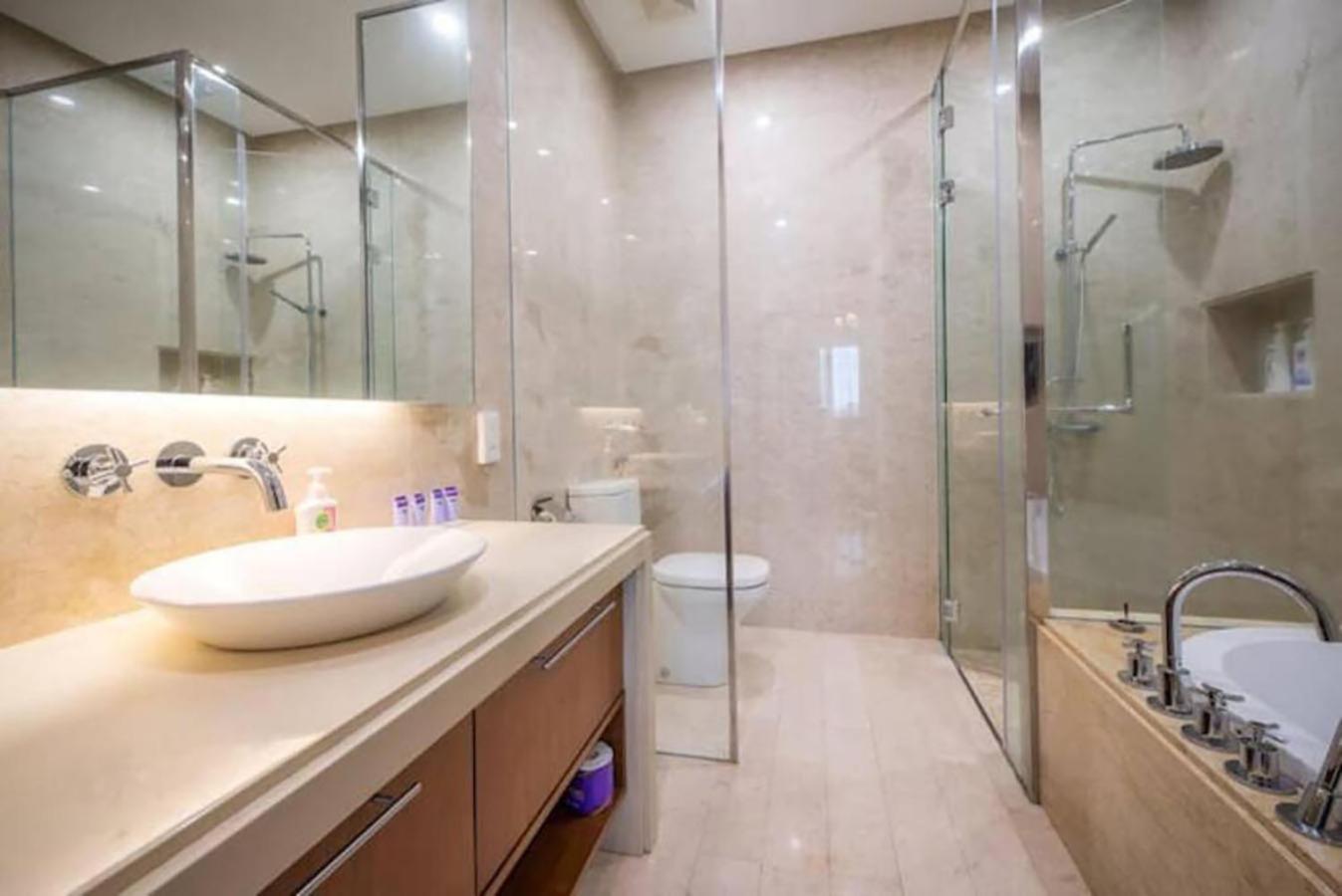 Tree Premier Suite Strait Quay Luxury Marina Suite Tanjung Tokong Dış mekan fotoğraf